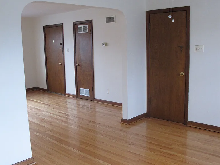 5301 Jamieson Ave #C — Photo 11