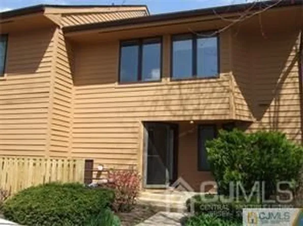 35 Sayre Dr, Princeton, NJ 08540