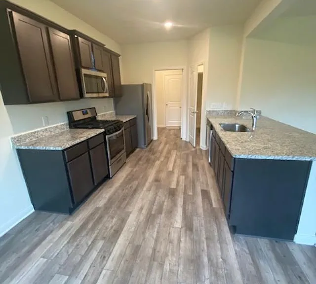 3110 Holstein Dr — Photo 39