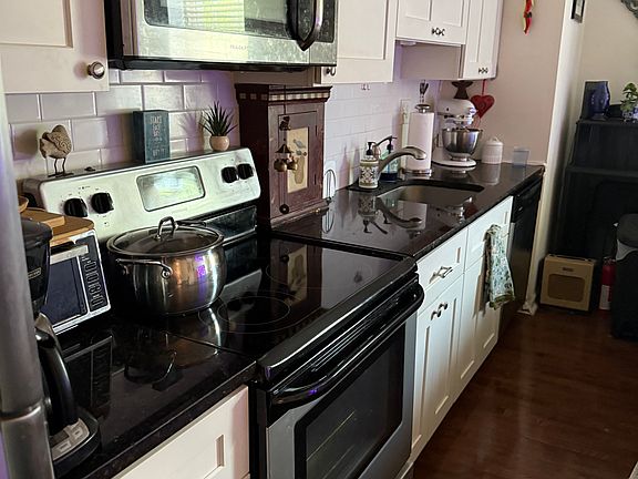 3rd image of 1800 Bethlehem Pike APT 2G