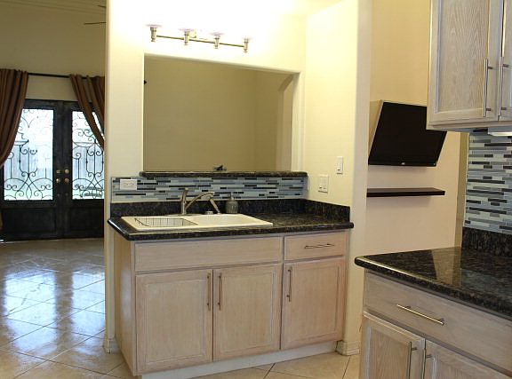 5th image of 1181 Ceiba Cir