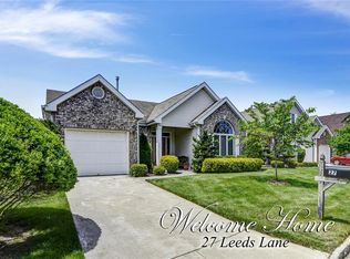 27 Leeds Ln, Monroe Township, NJ 08831