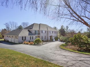 3 Rambling Brook Ln, Warren, NJ 07059