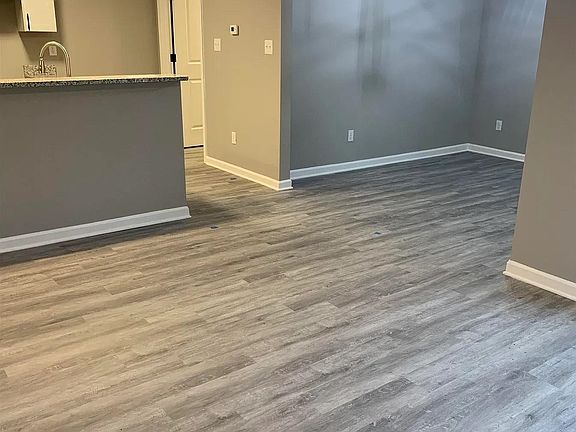 3rd image of 2599 Callie Rd