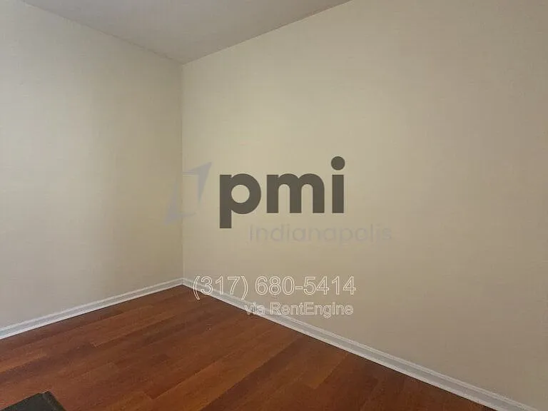 Indy Downtown Colonial Apartments — Photo 38
