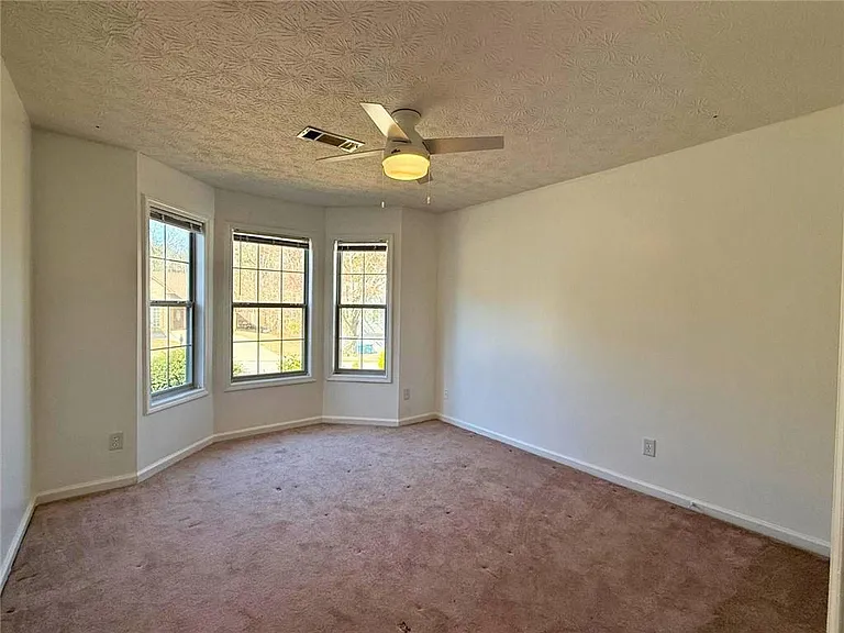2029 Manor Oak Ln — Photo 21