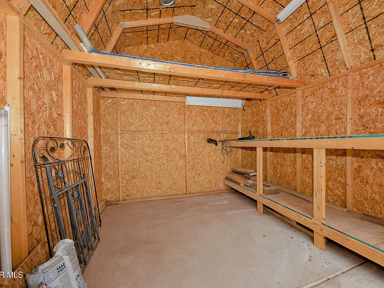 10348 Darin Rd — Photo 53