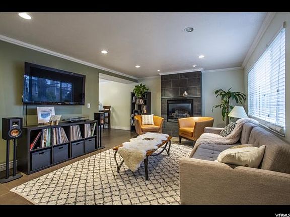 2nd image of 2242 E Grand Spruce Cv #12
