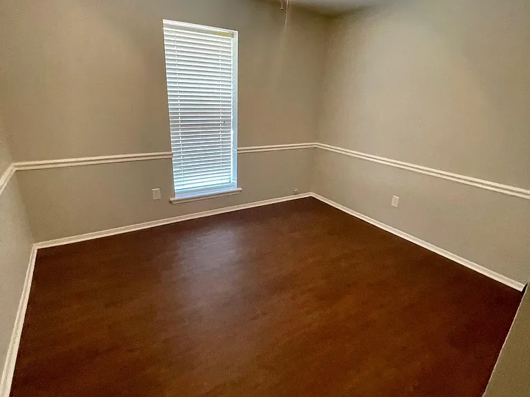 3701 Pratt Dr — Photo 15