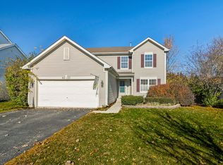 4535 Heron Dr, Lake In The Hills, IL 60156