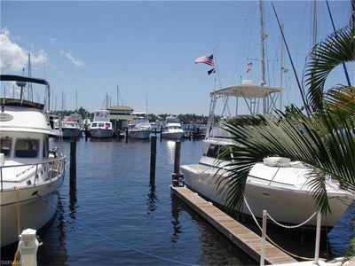 900 Broad Ave S #136, Naples, FL, 34102