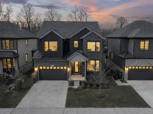 54815 Camden Ct, Shelby Township, MI 48316