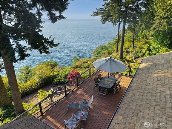 4th image of 34441 Hood Canal Drive NE