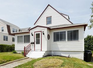 16 Whitehead Ave, Hull, MA 02045