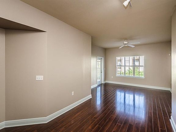 3rd image of 100 4th Ave S APT 329