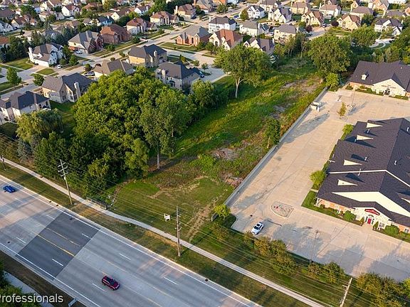 2nd image of 43224 Dequindre Rd