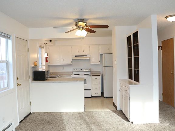 Living Room/Kitchen
