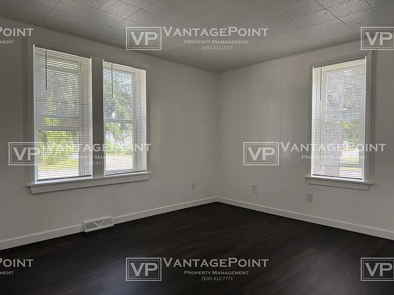 420 E Pine St — Photo 7