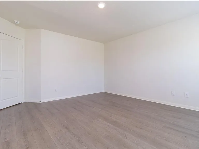 15310 Albert Oak Dr — Photo 12