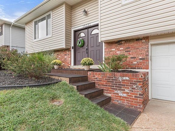 4th image of 10331 Roscommon Dr