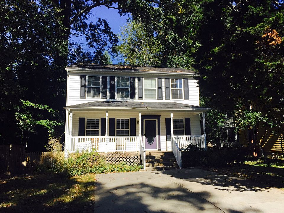 1st image of 1104 Wildwood Ln