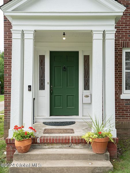2nd image of 7 Alder Avenue