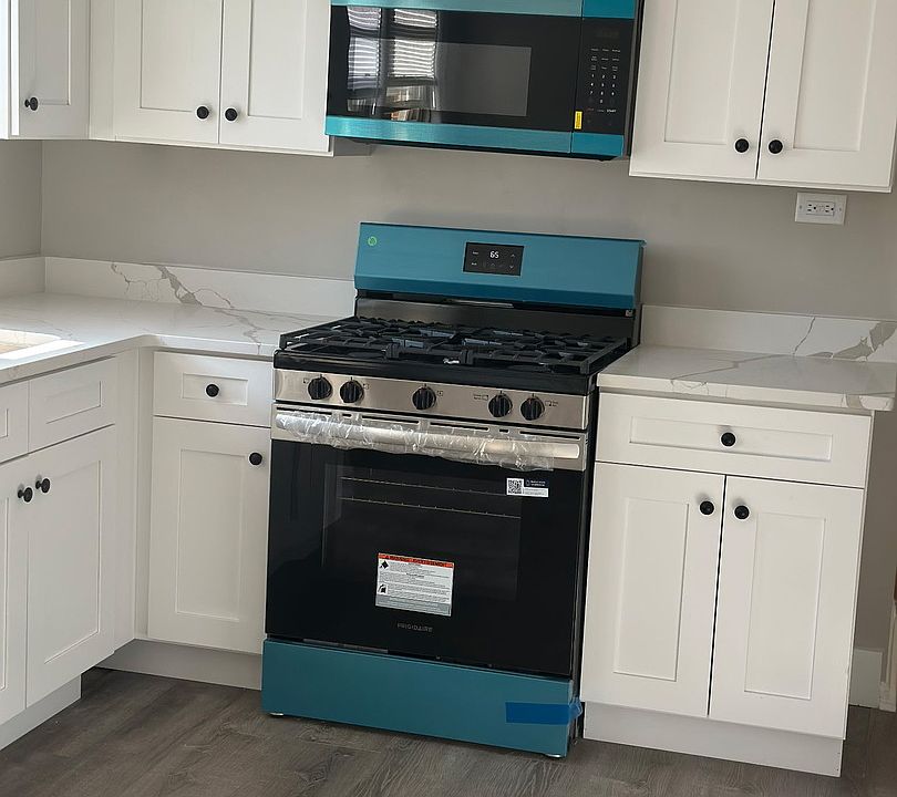 1st image of 7538 Waukegan Rd #11W