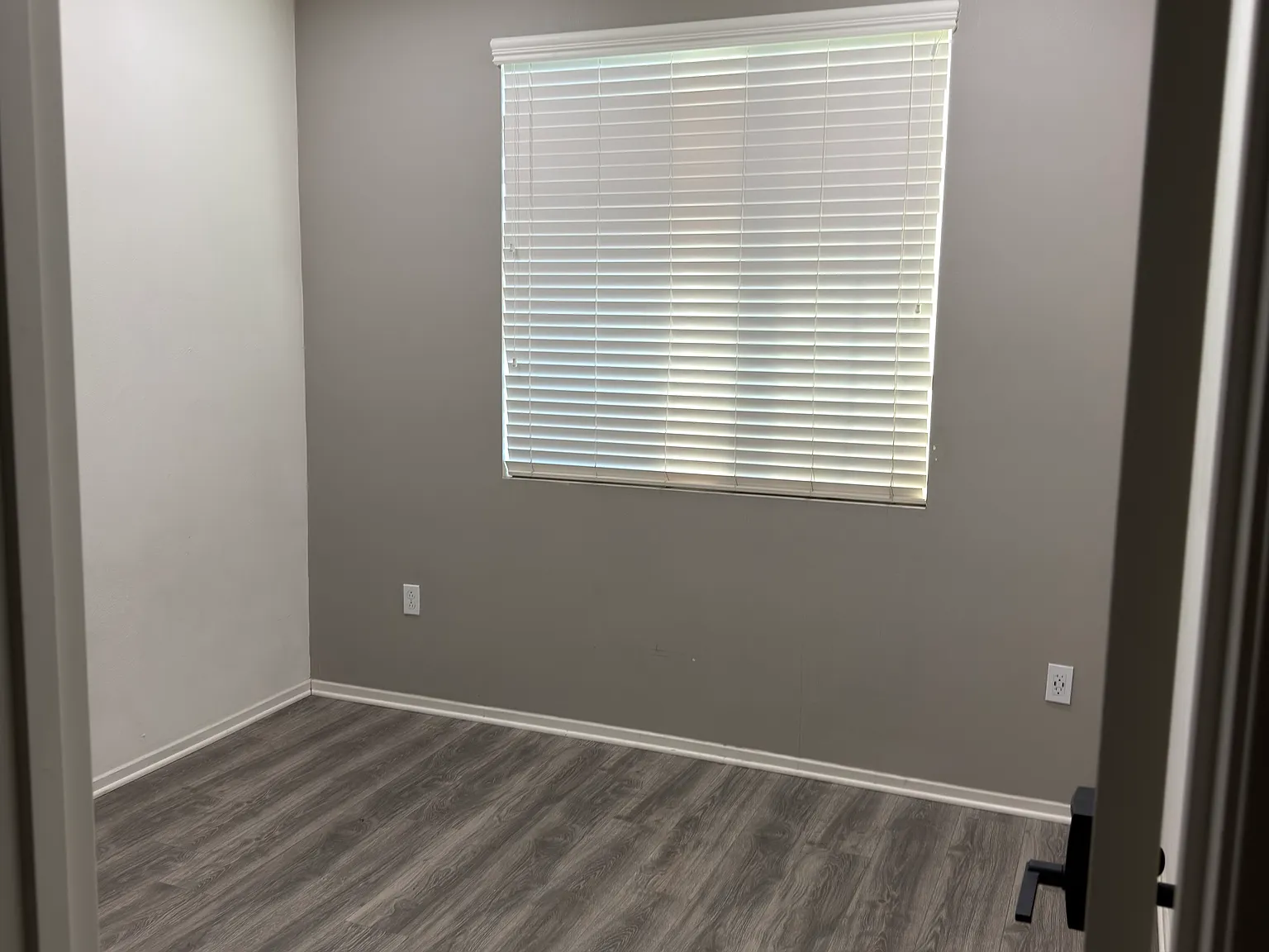 3 bed, 2.5 bath, 1442 sqft, $1,150 — Photo 3