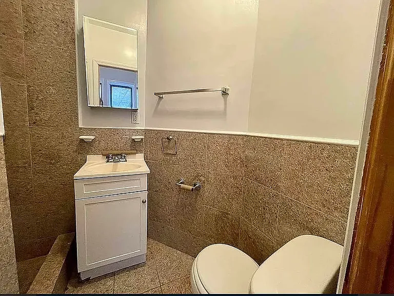 35 Christopher St #1G — Photo 5