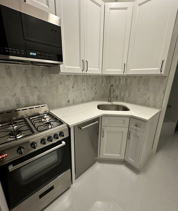1st image of 534 E 83rd St APT B