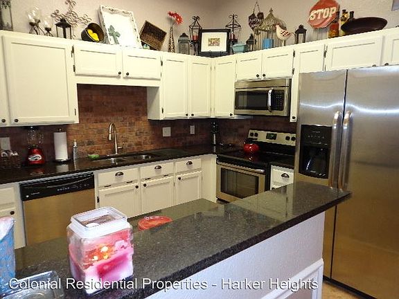2nd image of 4205 Whispering Oak Dr