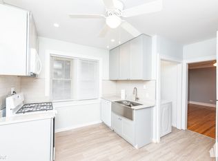 723 Dobson St APT 1B, Evanston, IL 60202