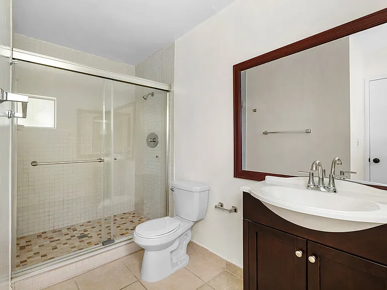 15344 Weddington St #202 — Photo 14