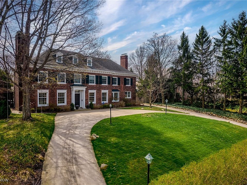 2nd image of 20050 Shaker Blvd