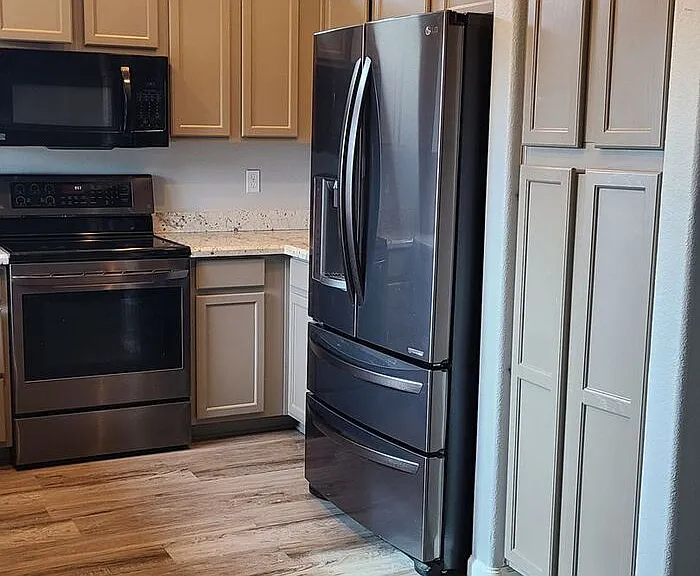 17407 N Larkspur Ln — Photo 5