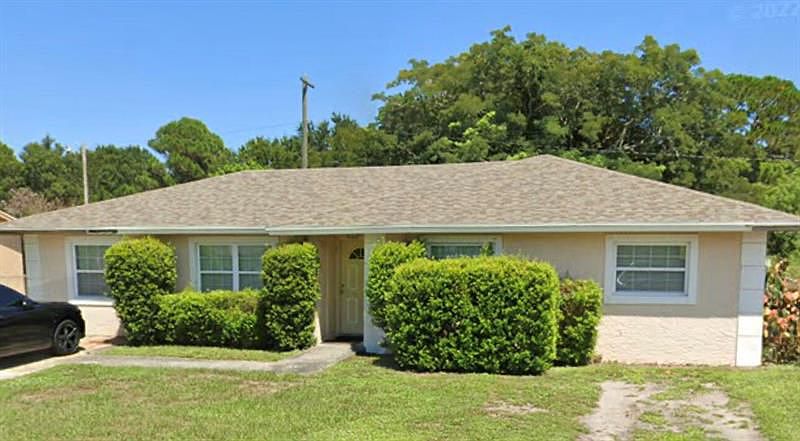 1st image of 2704 Walker Dr