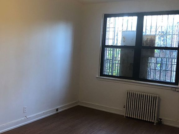 3rd image of 83-17 Vietor Ave Floor 3
