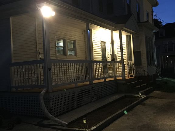4th image of 28 Harvard St