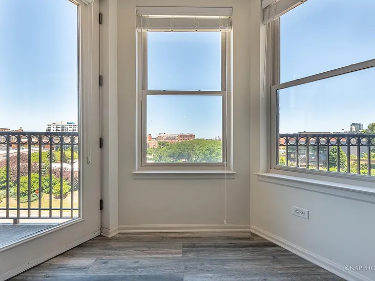 520 N Halsted St #516 — Photo 24