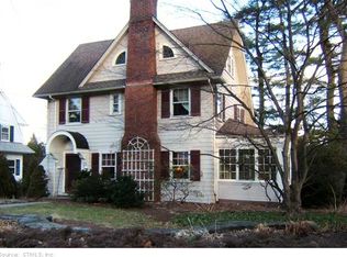 10 Walbridge Rd, West Hartford, CT 06119