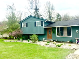 34837 Highland Dr, North Ridgeville, OH 44039