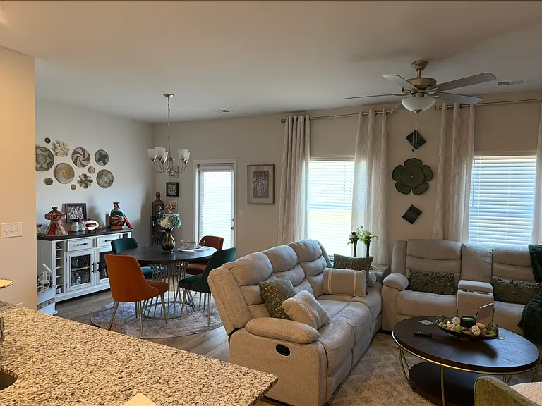 1173 Westhampton Way #1173 — Photo 3