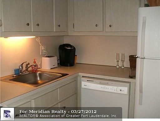 1st image of 2400 NE 33rd Ave APT 110