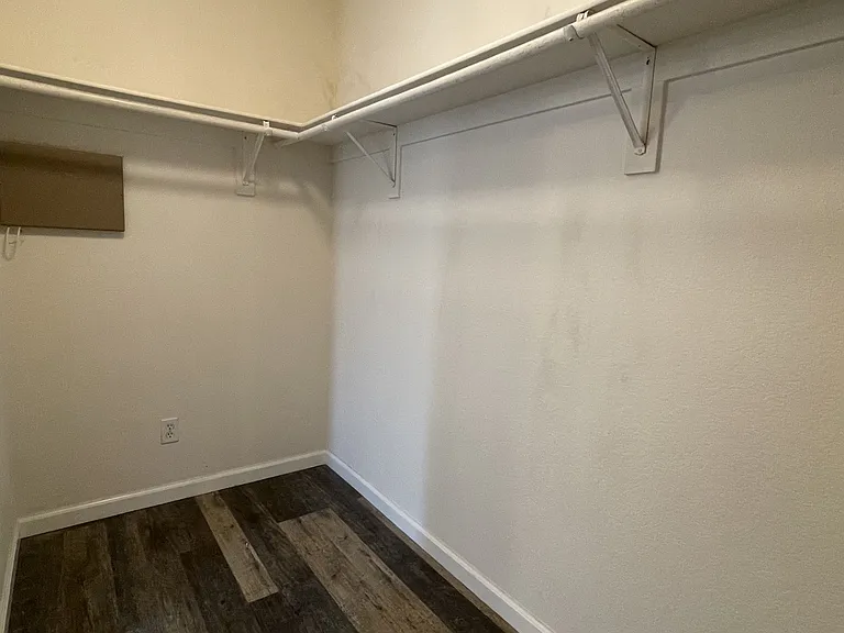642 W Brewer Rd #23 — Photo 14