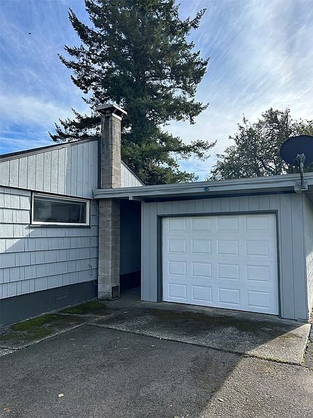 2nd image of 850 Calawah Way