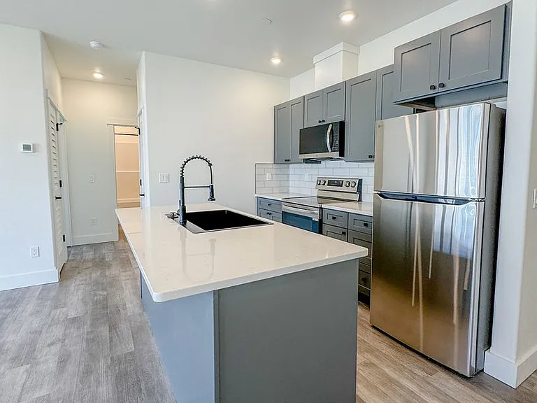 971 Covey Run Rd — Photo 1