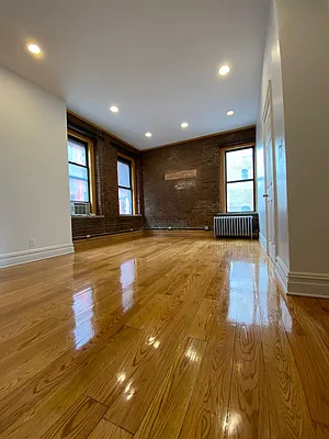 Rented by BRICK & GALO REALTY CORP | media 10