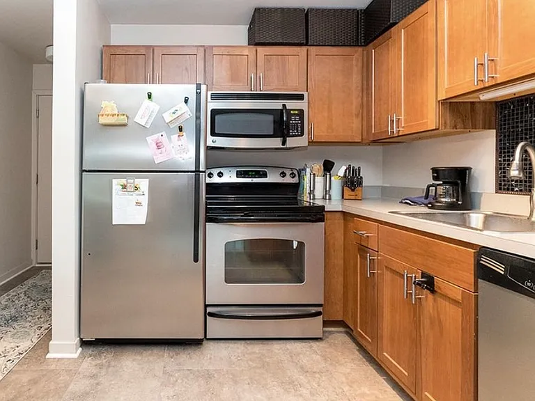 351 Oakhill Ave #207 — Photo 1