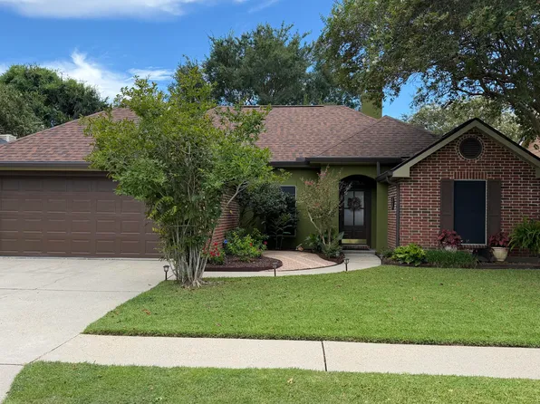 108 Queensford Way, Youngsville, LA 70592