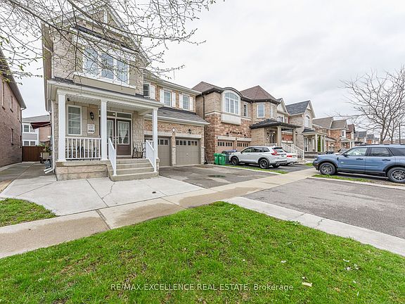 2nd image of 40 Victoriaville Rd